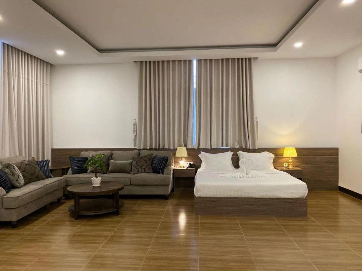 Apple Hotel Three - Near Pnh Airport Пном Пен Екстериор снимка