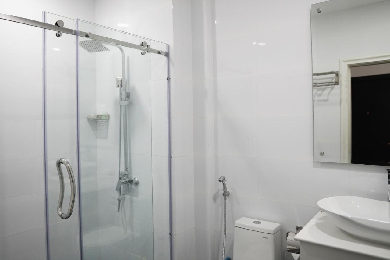 Apple Hotel Three - Near Pnh Airport Пном Пен Екстериор снимка
