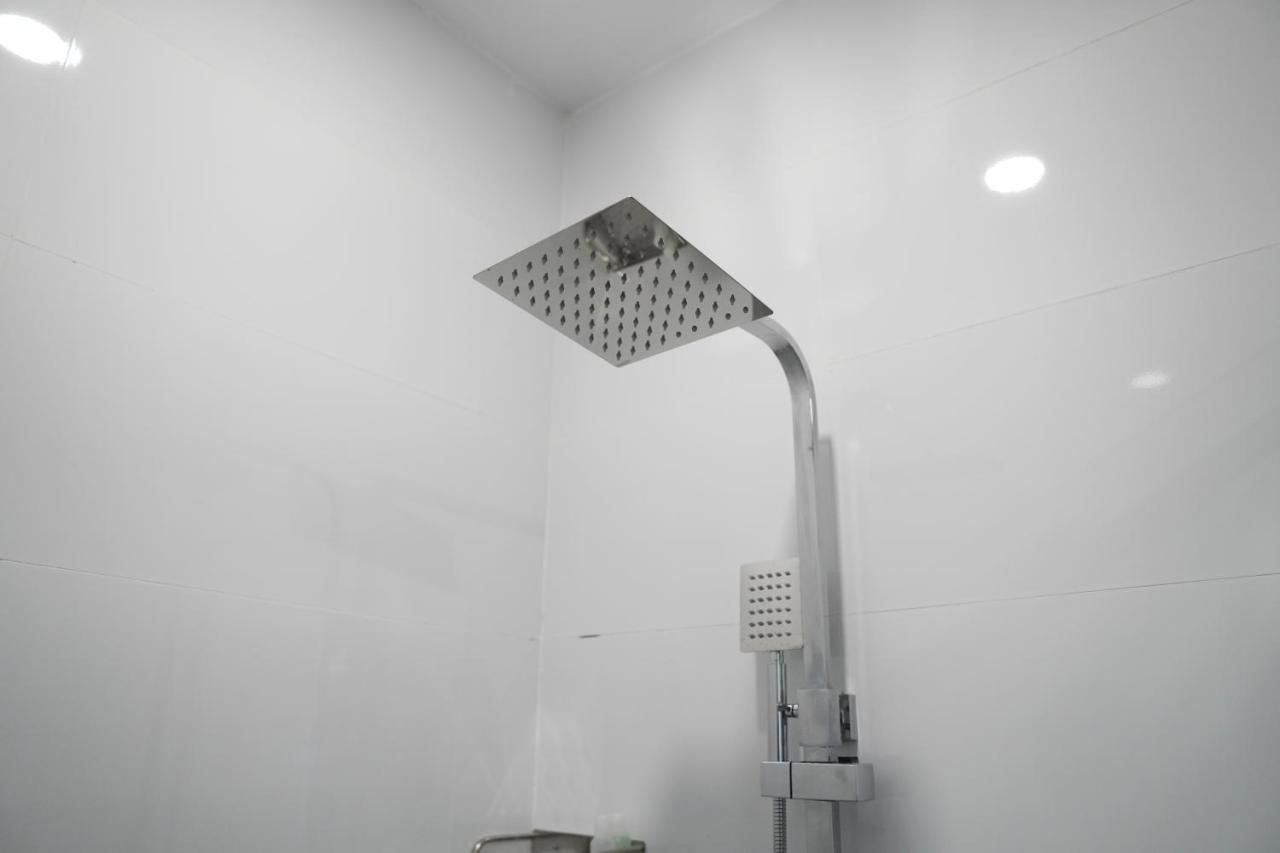 Apple Hotel Three - Near Pnh Airport Пном Пен Екстериор снимка