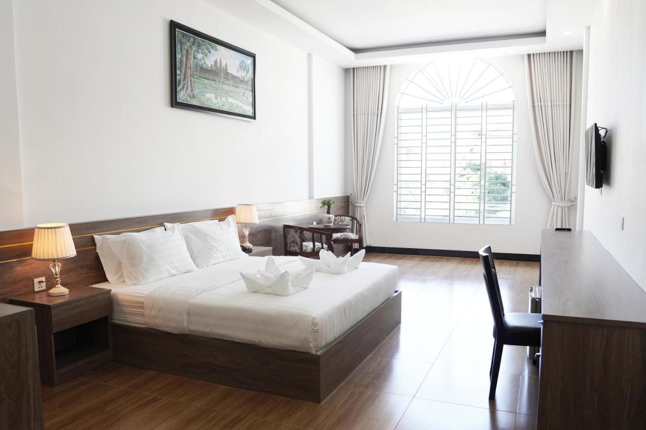 Apple Hotel Three - Near Pnh Airport Пном Пен Екстериор снимка
