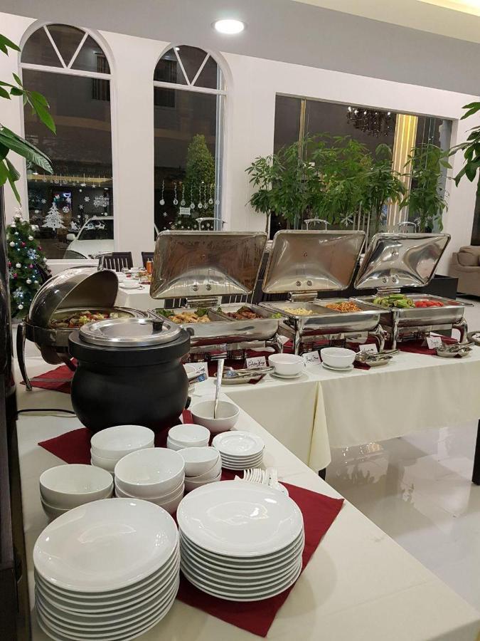 Apple Hotel Three - Near Pnh Airport Пном Пен Екстериор снимка