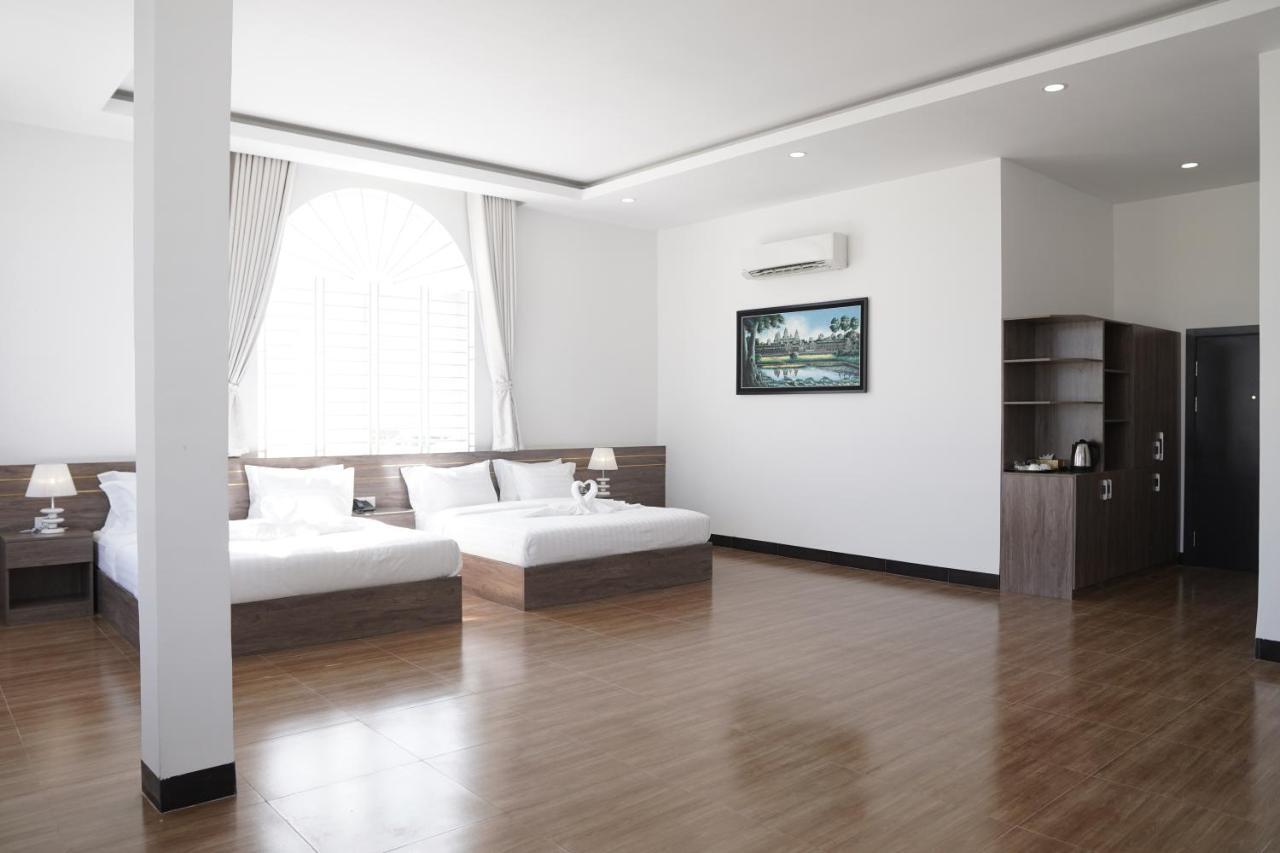Apple Hotel Three - Near Pnh Airport Пном Пен Екстериор снимка