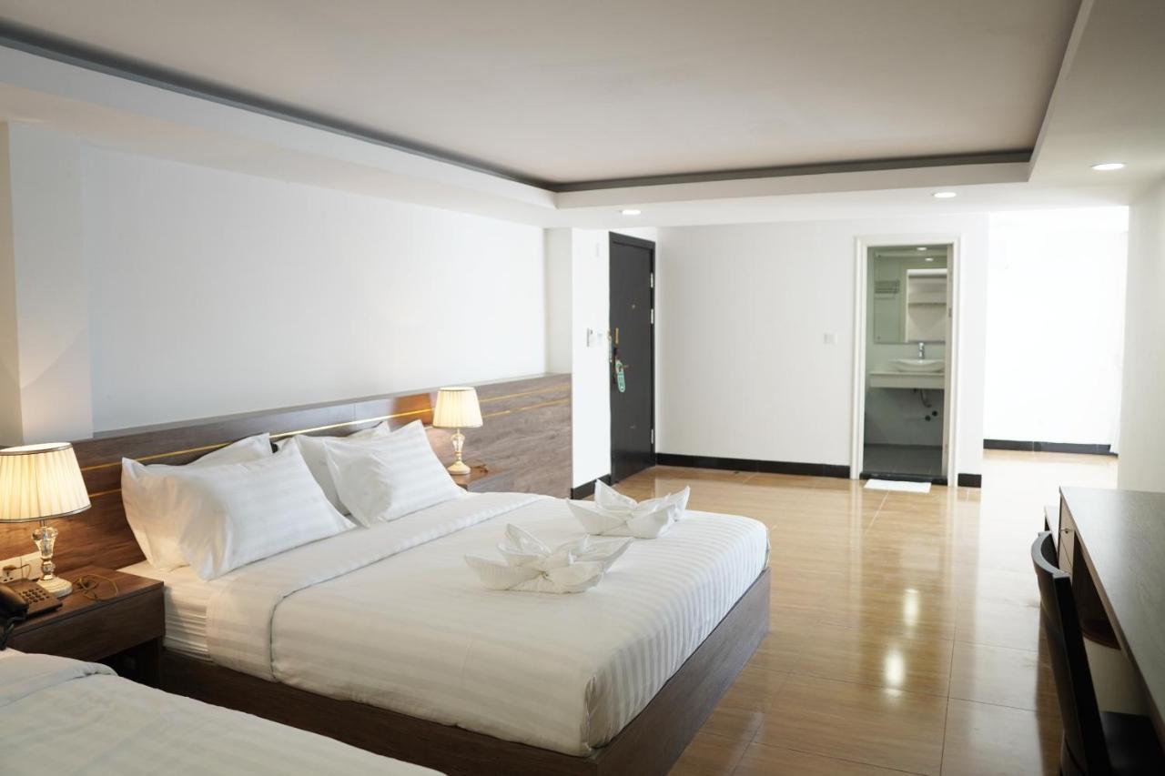 Apple Hotel Three - Near Pnh Airport Пном Пен Екстериор снимка